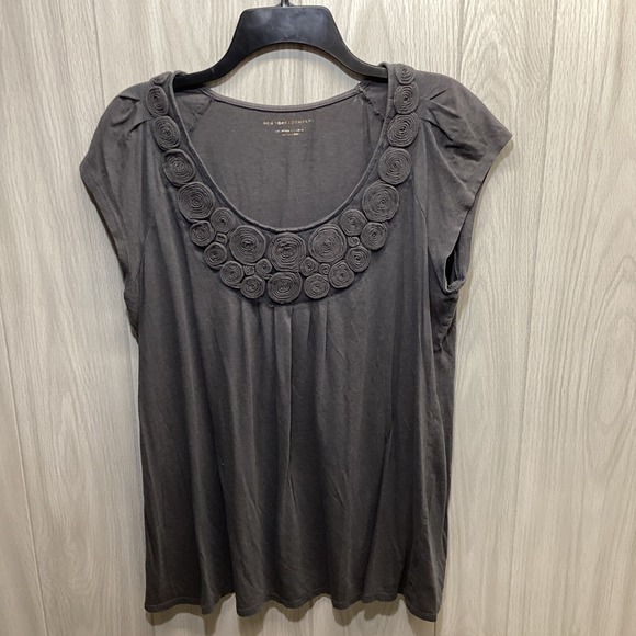 New York & Company Tops - NEW YORK & CO Women's (Size 20x26) Short Sleeve Scoop Neck Embellished Shirt